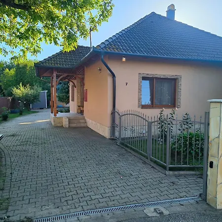 Erzsebet Vendeghaz Шиофок